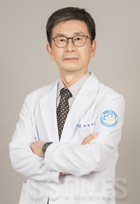 조승완 진료부장.png