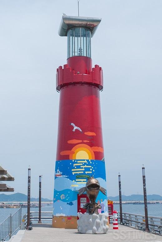 등대_삼길포항.jpg
