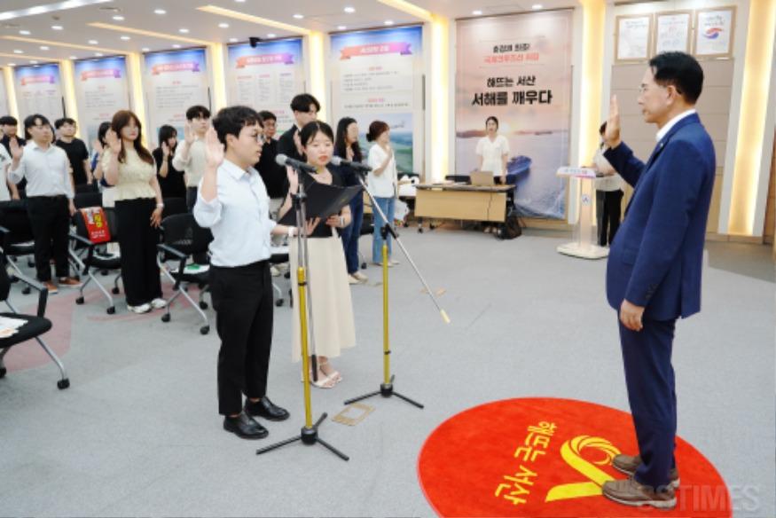 SNS 홍보리더단_선서.JPG