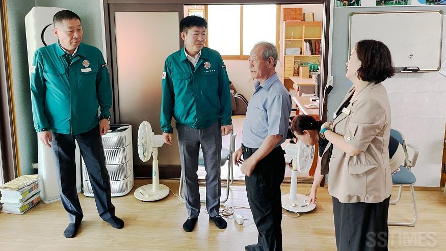 2. 홍순광_무더위쉼터.jpg