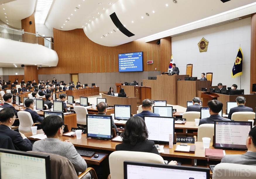 도_제357회 임시회 제2차 본회의.JPG