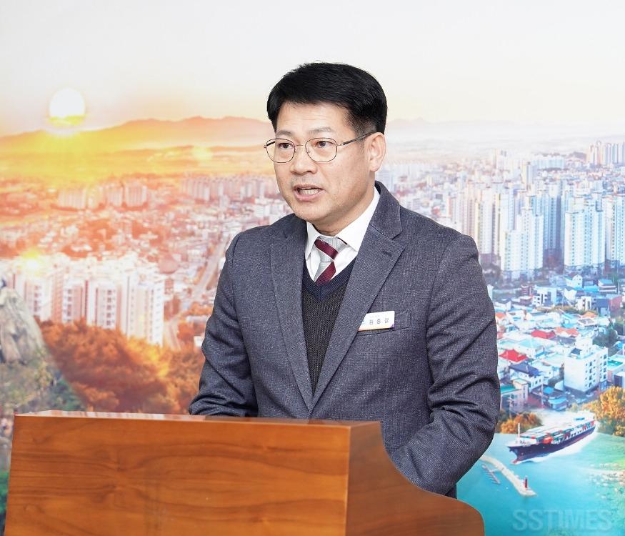 징수과장.JPG