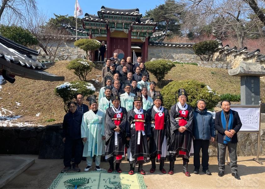 성암서원 춘계제향.jpg