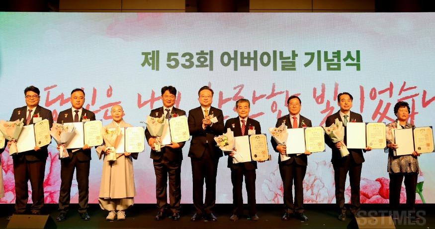 우종재_대통령 표창2.jpg