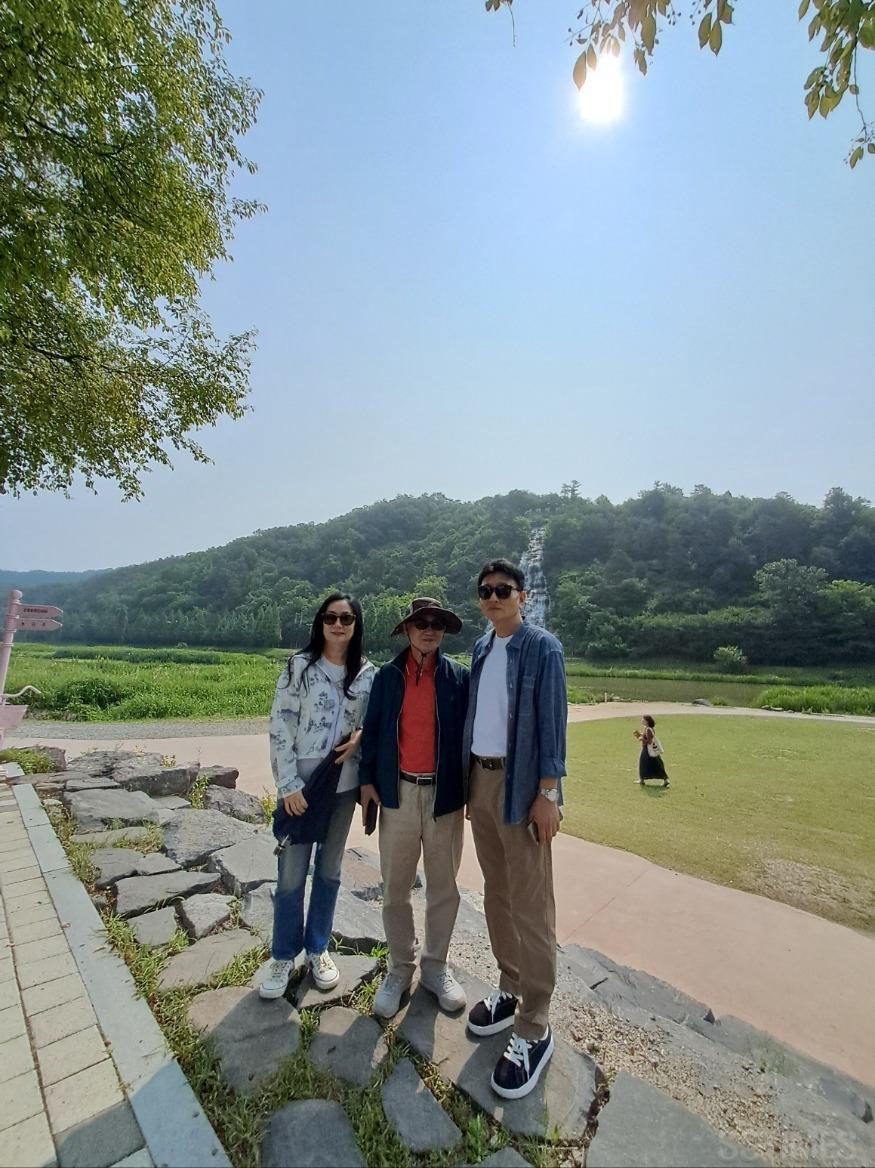 1김풍배 나 김가연.jpg