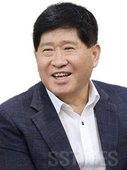 홍성현.jpg