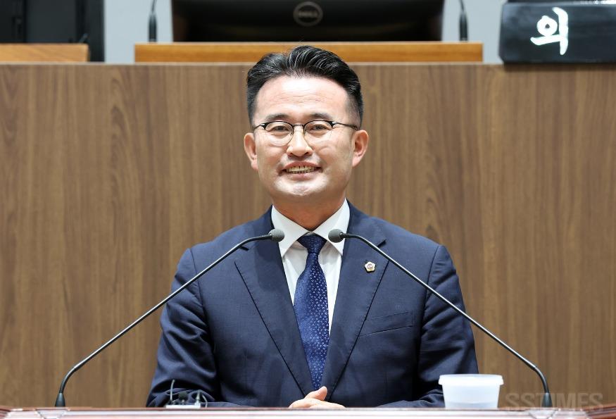 도_안장헌 예결특위 위원장.jpg